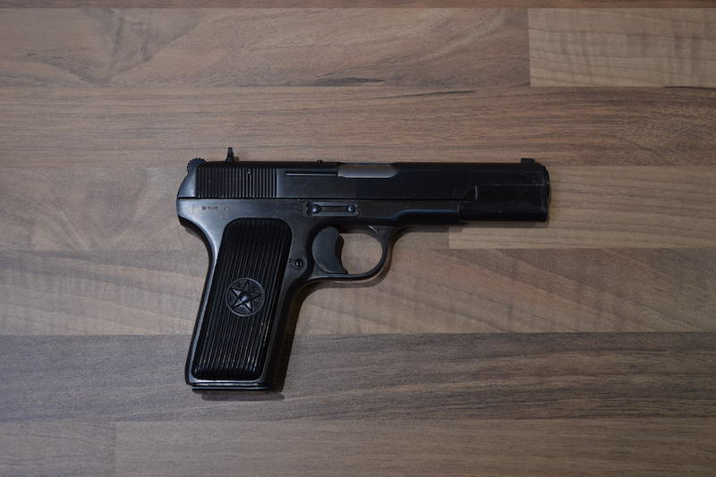 //www.privatir.ch/wp-content/uploads/2018/10/TT-33-Tokarev-Cal-7.62-Tokarev.jpg